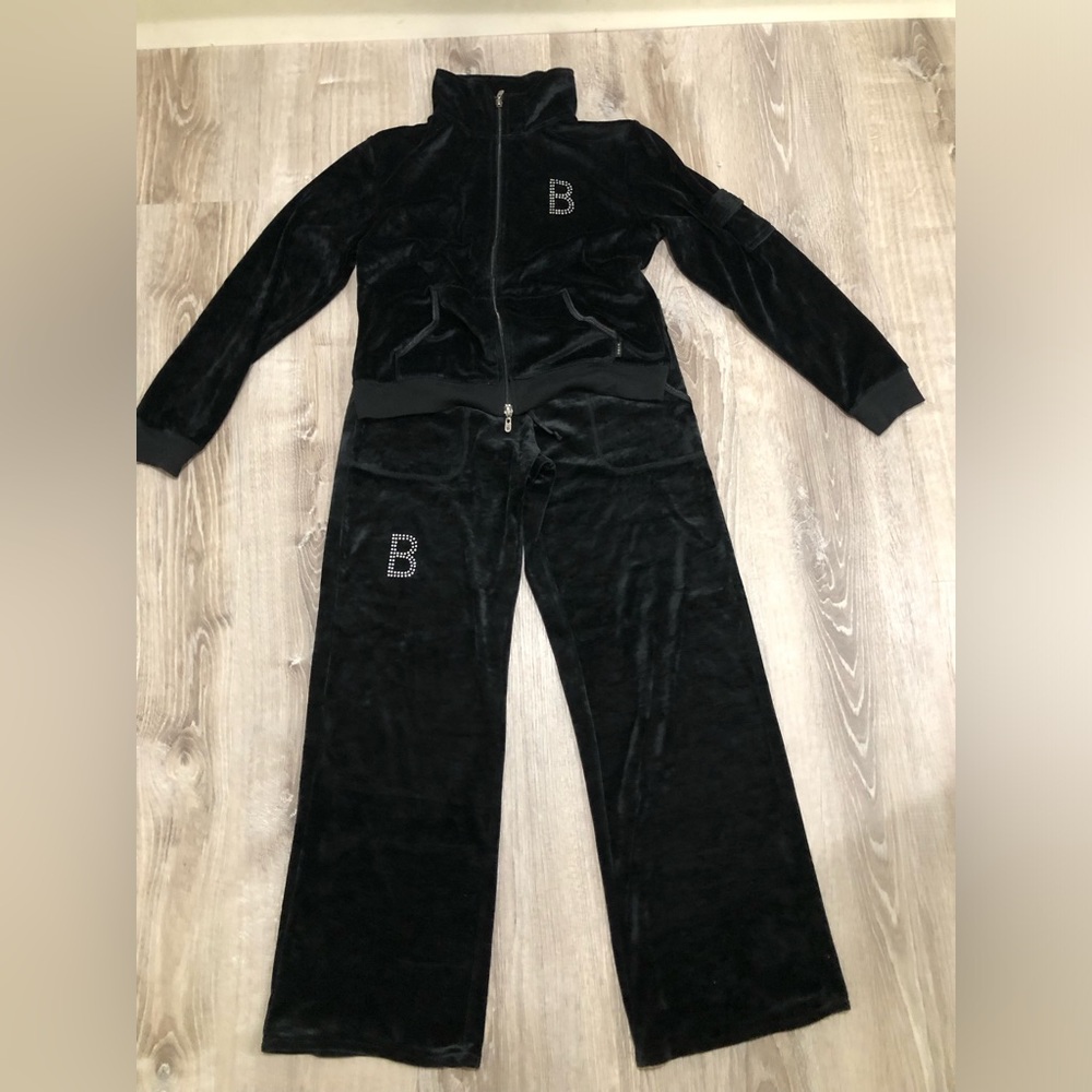 BCBG maxazria Y2K black velour track suit size M